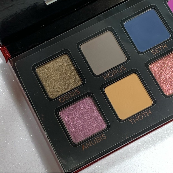 Adept Amunet Dark Eyeshadow Palette - Picture 2 of 7